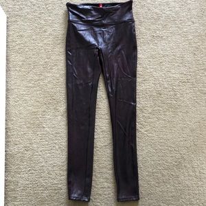 NWOT Spanx pleather leggings - burgundy